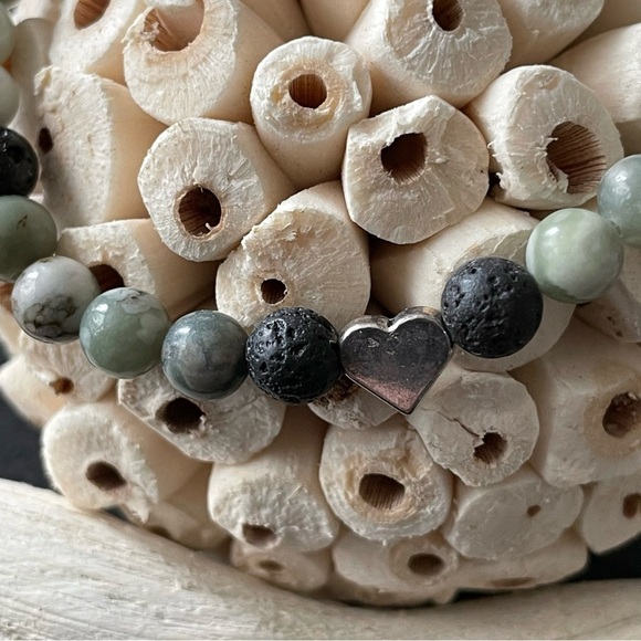 Handmade Natural Stone 6mm Beaded Bracelet Heart Charm 7 Inches Lava Agate - Picture 2 of 10